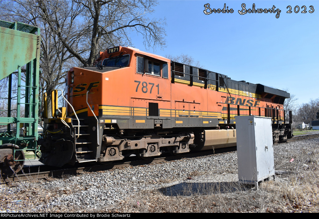 BNSF 7871